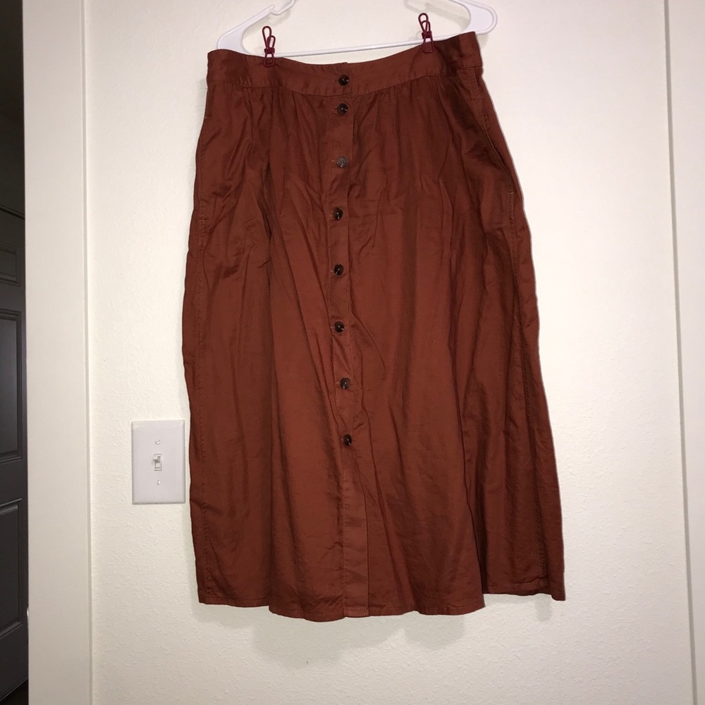 High waisted skirt (midi)